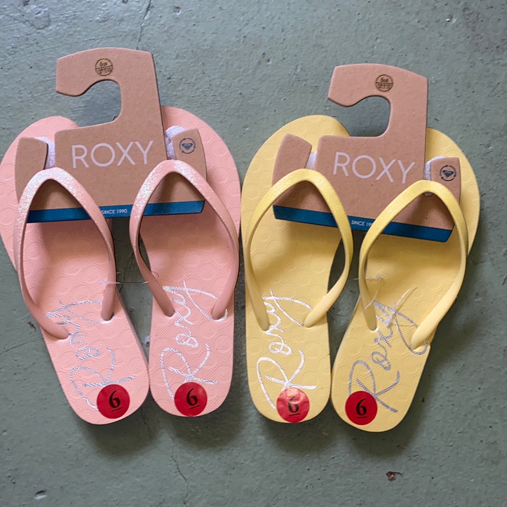 Roxy Sandals Bundle Nwt
